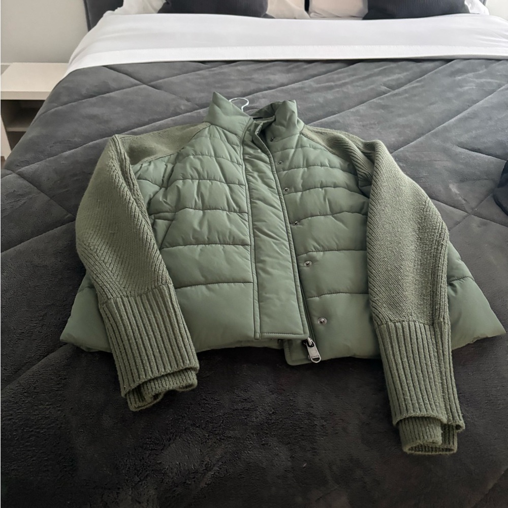Athleta Sage Green Puffer Jacket
